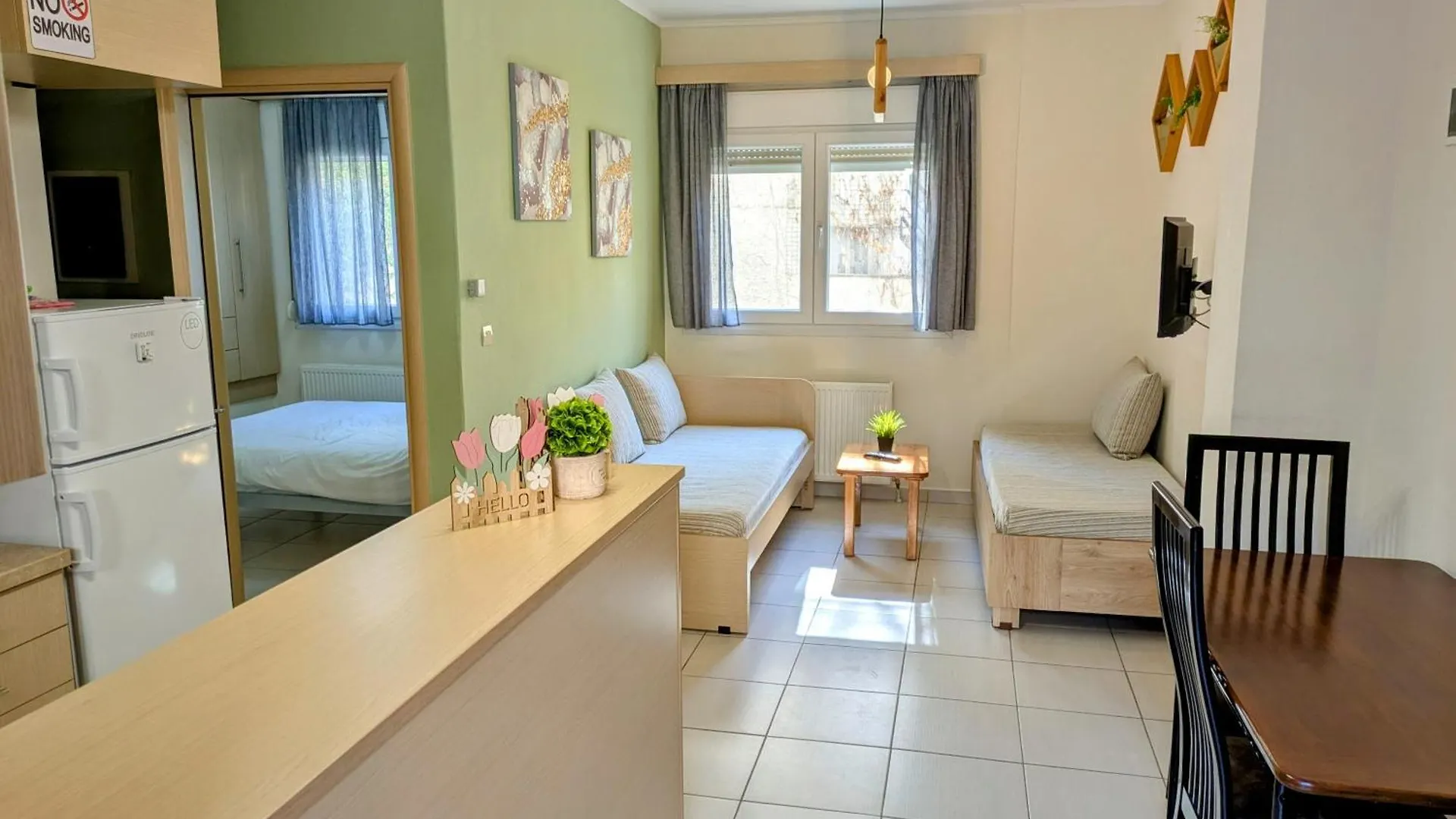 Elpida'S Houses 1 Private Parking テッサロニキ ギリシャ